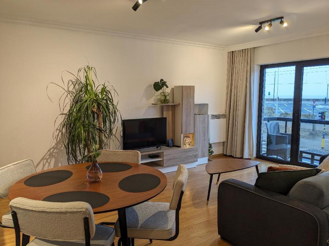 Vista Linda, Leuk Appartement Vlak Bij Zeedijk En Strand Oostende Dış mekan fotoğraf